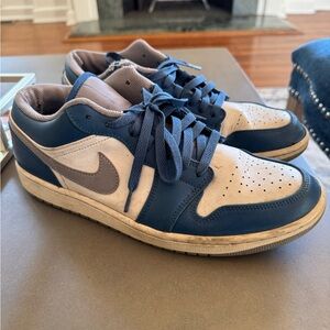 DS 2020 Nike Air Jordan Retro 1 Low UNC Men’s Size 10.5